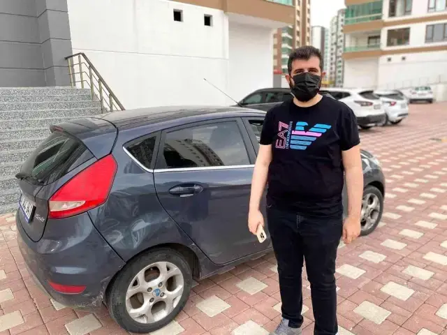 Yastıkla boğmaya çalıştığı bebeğini serbest kalır kalmaz kaçırdı