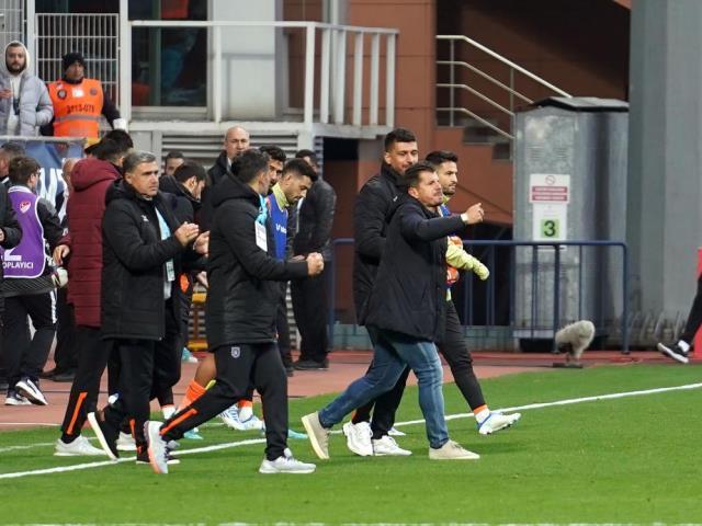 Maç biter bitmez ortalık karıştı! Çıldıran Emre Belözoğlu'nu soyunma odasına sokamadılar