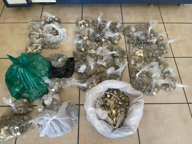 Tam 70 kilo! İstanbul'da tedavüldeki bozuk paraları hurdacıya satarken yakalandılar