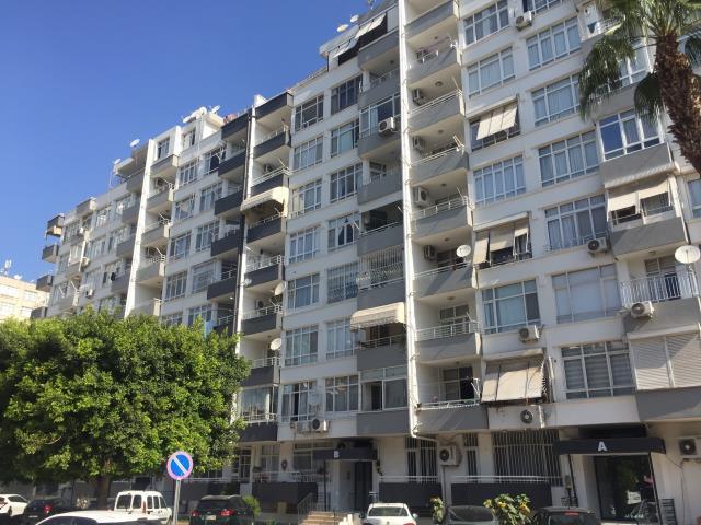 14 yaşındaki oğluyla bir olup kocasını sopayla boğarak öldürmüştü! Cinayetin detayları ortaya çıktı