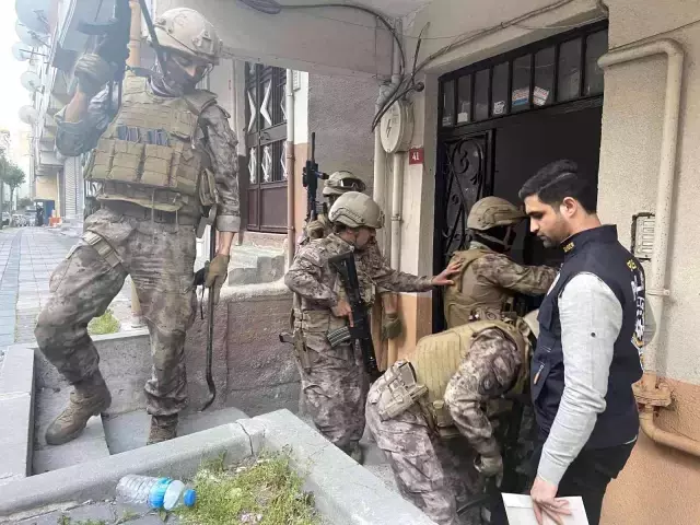 Twitch'te kara para aklayan şebekeye şafak operasyonu! 18 kişi gözaltına alındı