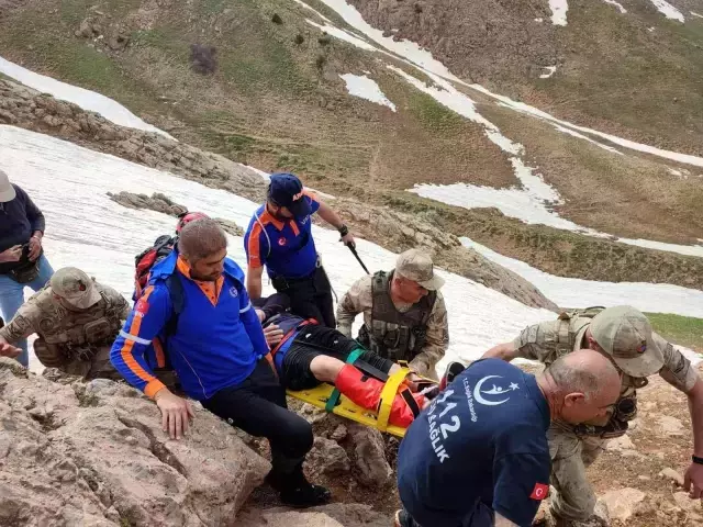 Tunceli'de bacağı kırılan vatandaşın yardımına jandarma, AFAD ve 112 ekipleri koştu