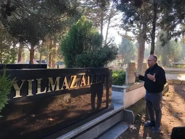 Annesi ameliyata girmeden önce itiraf etmişti, babasının ünlü iş insanı olduğu resmen kayıtlara geçti