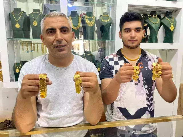 Diyarbakır'da su bahanesiyle kuyumcuyu oyaladı, 55 bin TL'lik bilekliği çaldı