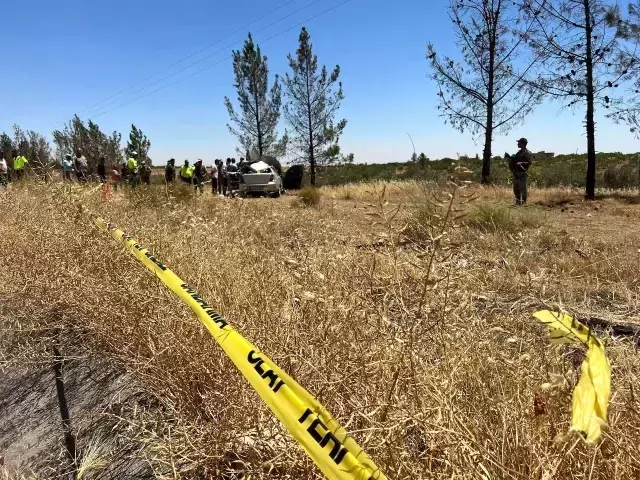 Tıra arkadan çarpan araçtaki özel hareket polisi öldü, eşi yaralandı