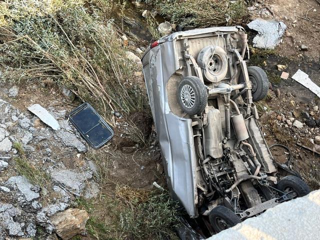 7 metrelik menfezden düşen minibüsteki 2 kişi feci şekilde can verdi