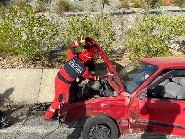 Muğla'da tur otobüsü kaza yaptı: 1'i ağır 10 yaralı