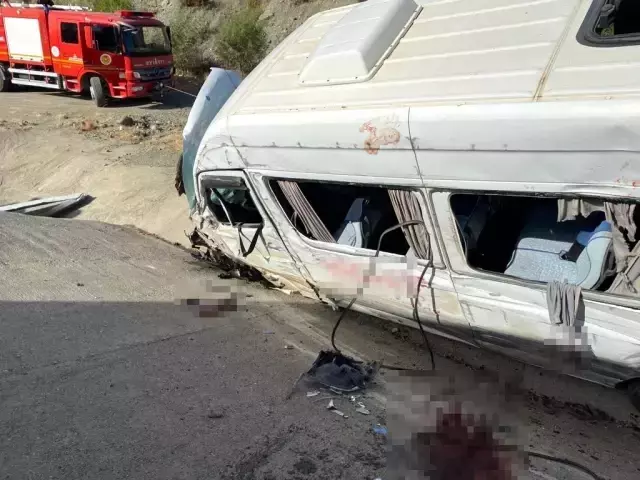 Muğla'da tur otobüsü kaza yaptı: 1'i ağır 10 yaralı