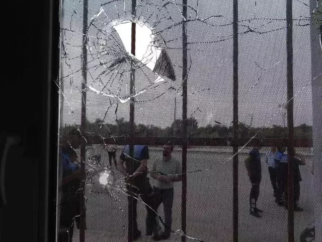 Samandağ Belediye'sine silahlı saldırı düzenlendi