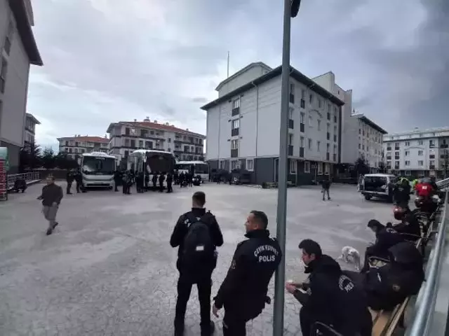 Düzce'deki deprem için kente giden polisler, dönerken para ve not bıraktı! Nedeni çok duygusal