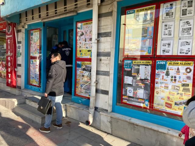 Emirdağ'da zincir market şubesi mühürlendi
