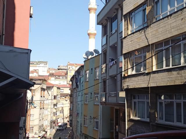 İstanbul'da Yakutistanlı astrolog kadının ölümünde yeni detaylar: Çocukları otele bırakıp, uçakla kaçmış