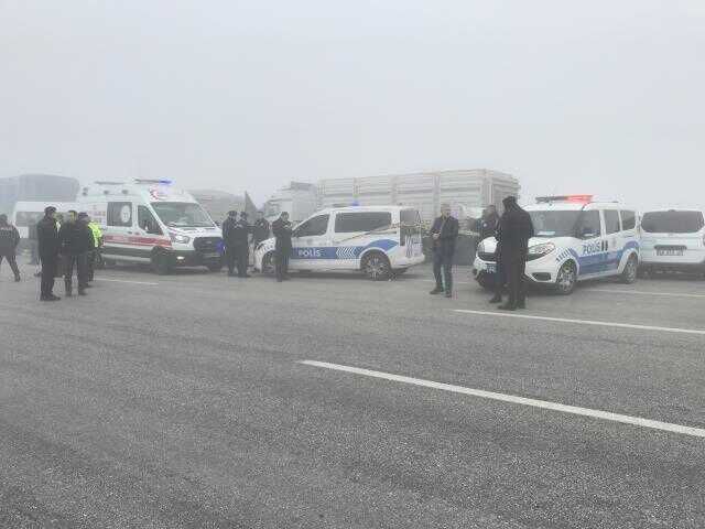 Konya'da askeri araç tıra çarptı, 2 asker şehit oldu