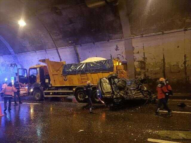 Son Dakika: Bolu Dağı Tüneli'nde zincirleme kaza! 1 kişi hayatını kaybetti, İstanbul istikameti trafiğe kapandı