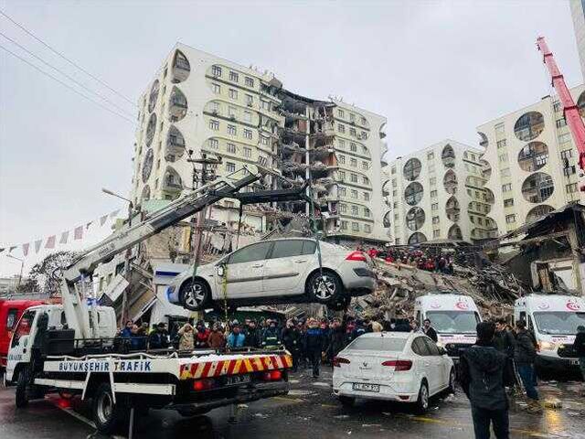 7.4'lük deprem 10 kentimizde yıkıma neden oldu! İşte il il acı bilanço