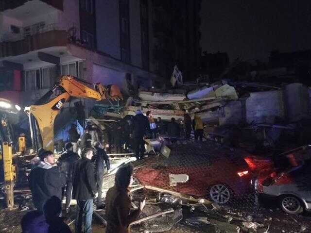 7.4'lük depremle sarsılan Kahramanmaraş'tan ilk görüntüler