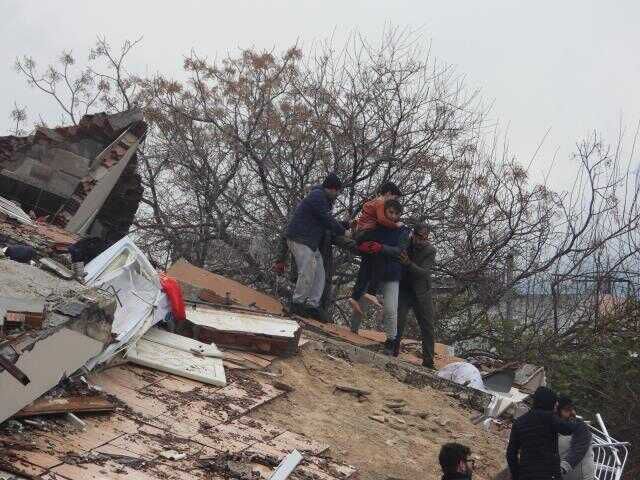 Büyük yıkım yaşayan Hatay'daki son durumu Lütfü Savaş anlattı: