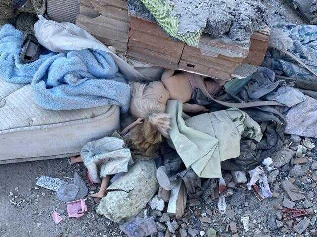 'Çitos' isimli kedi içeri kaçınca enkazdaki arama çalışmaları yeniden başladı! Nabız sesi duyuldu