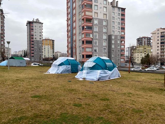 14 Mart kehaneti tutmayan Cübbeli Ahmet Hoca'dan yeni açıklama: Bir şey demedik ki
