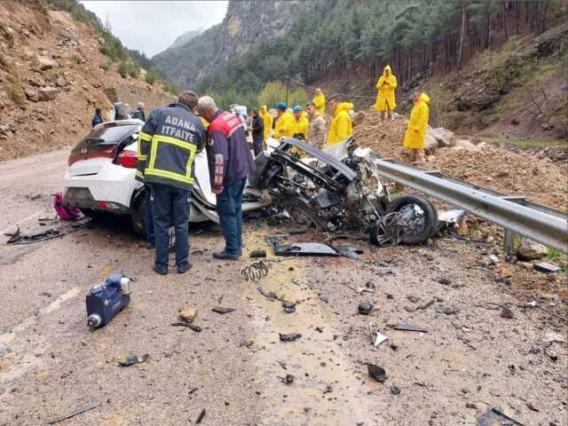 Son Dakika: Adana'da heyelan nedeniyle üzerine kaya devrilen otomobildeki 4 öğretmen hayatını kaybetti