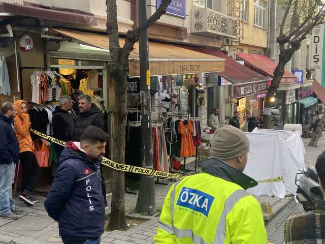 İSTANBUL-FATİH'TE GÖRME ENGELLİ TURİST OTELİN 4. KATINDAN DÜŞTÜ
