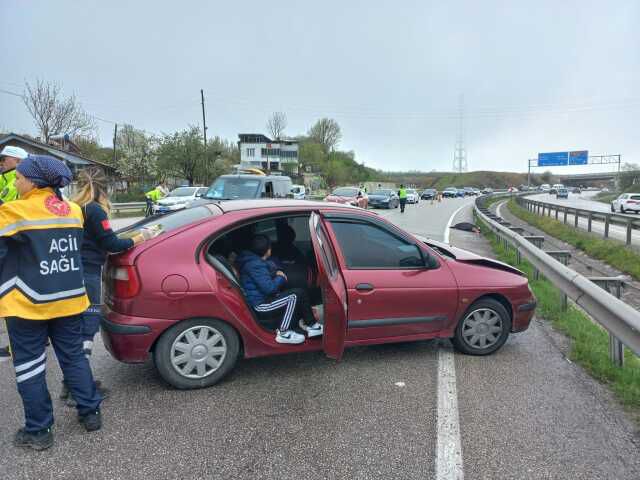 Kayan otomobilden kapıyı açarak kurtulmak isteyen kadın bariyerlere çarparak hayatını kaybetti