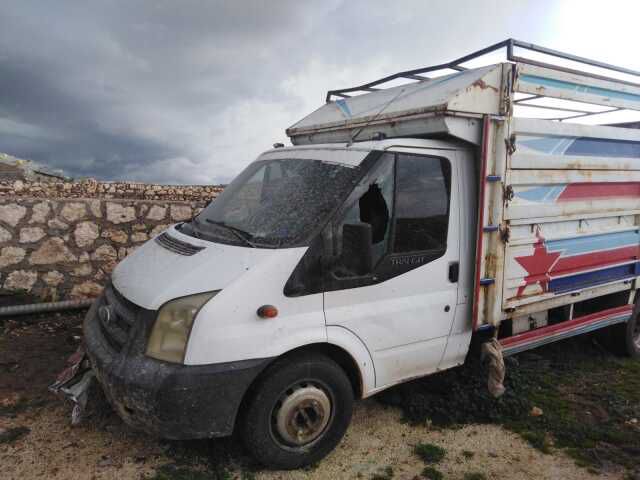 Şiddetli yağış ve fırtına hayatı durma noktasına getirdi! Yollar göle döndü, minareler yıkıldı