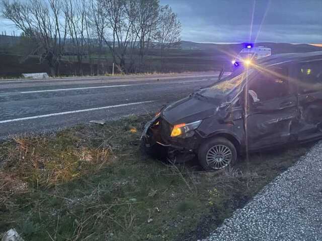 CHP Sivas Milletvekili Ulaş Karasu, Yozgat'ta kaza geçirdi