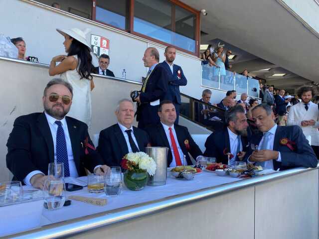 Gazi Koşusu'na Aziz Yıldırım damgası! Tribünler bir anda aynı sloganla inledi