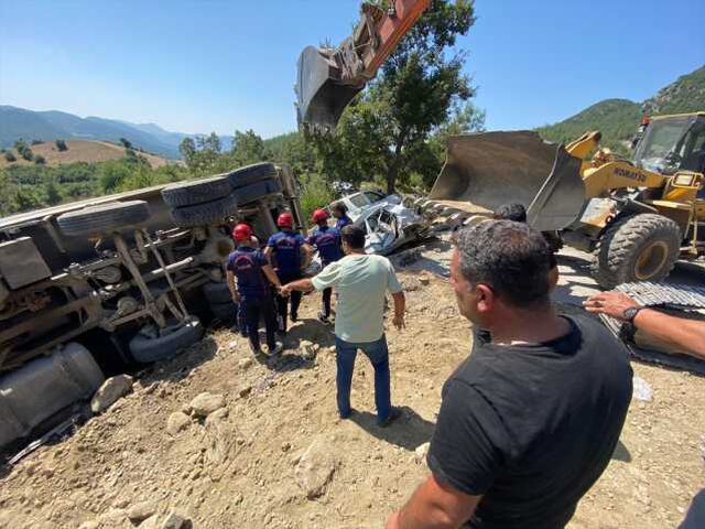 Kahramanmaraş'ta kamyon kazasında hayatını kaybedenlerin kimliği belirlendi
