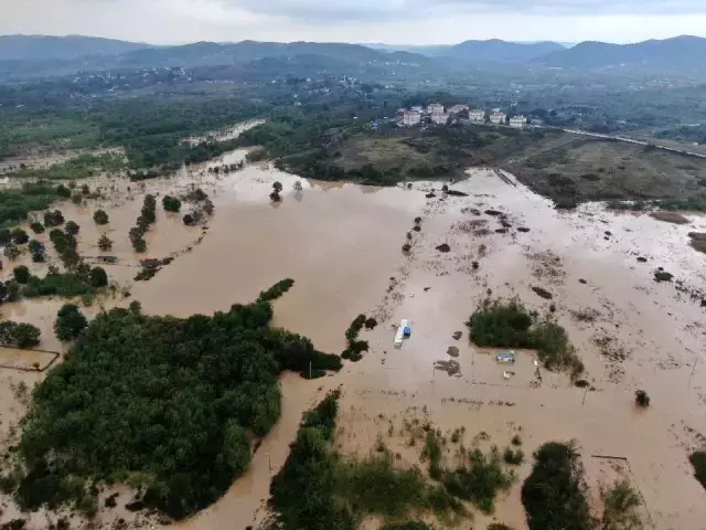 Şile'de Şiddetli Yağış Sonucu Yeşilçay Deresi Taştı