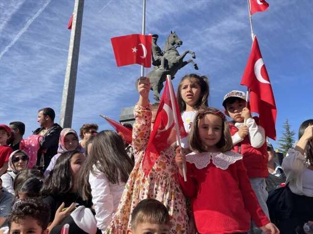 81 ilden görüntü yağıyor! Cumhuriyetin 100. yılı yurt genelinde coşkuyla kutlanıyor