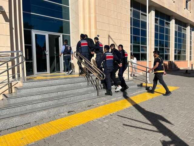 Çeşme'de lastik bot faciasında 6 göçmen hayatını kaybetti, 2 şüpheli tutuklandı