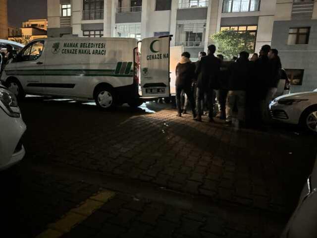 Polis memuru yere düşürdüğü silahının ateş alması sonucu hayatını kaybetti