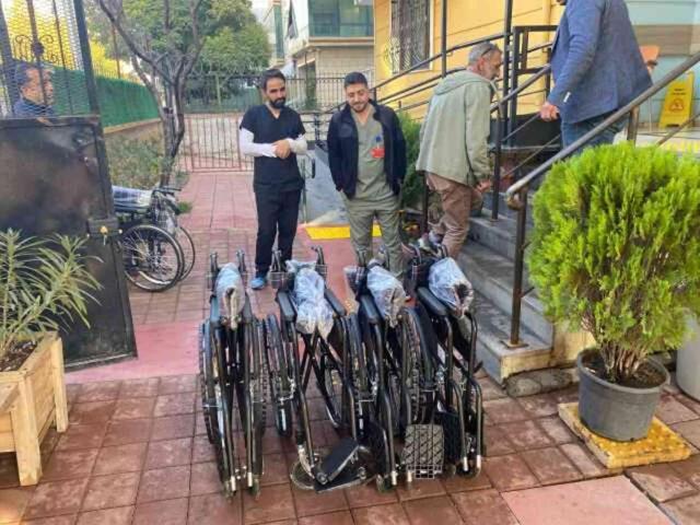 Help Yetim'den engellilere tekerlekli sandalye yardımı