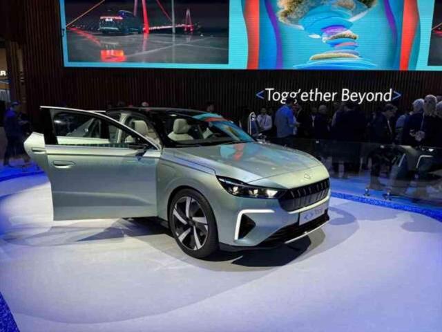 Togg'un yeni sedan modeli T10F tanıtıldı! İşte ilk görüntüleri