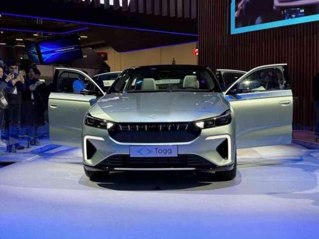 Togg'un yeni sedan modeli T10F tanıtıldı! İşte ilk görüntüleri
