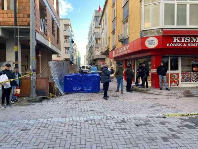 Yer İstanbul! Tartıştığı arkadaşının başını baltayla kesip balkondan attı