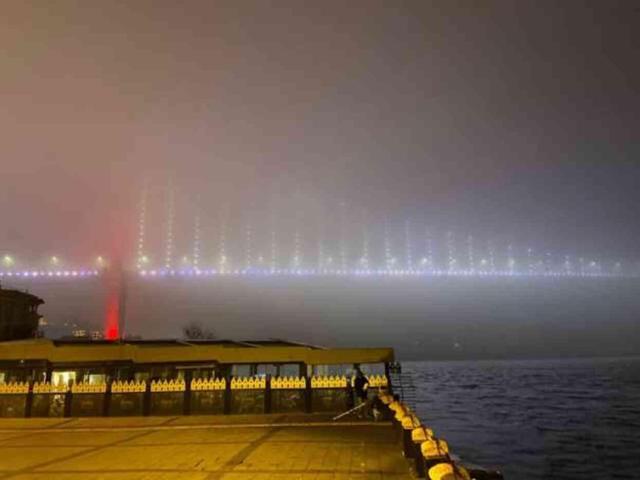 İstanbul'da deniz ulaşımına sis engeli! İşte iptal edilen vapur seferleri