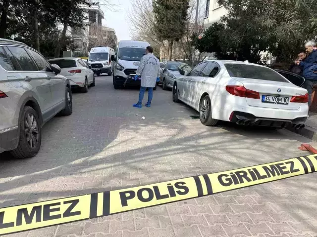Bahçelievler'de Lüks Otomobilde Ölü Bulundu