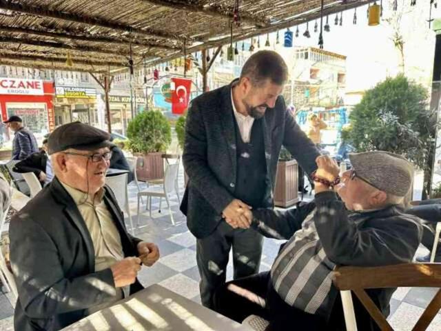 Ekrem Yavaş kimdir? AK Parti Balıkesir- Sındırgı Belediye Başkan adayı Ekrem Yavaş kaç yaşında, nereli?