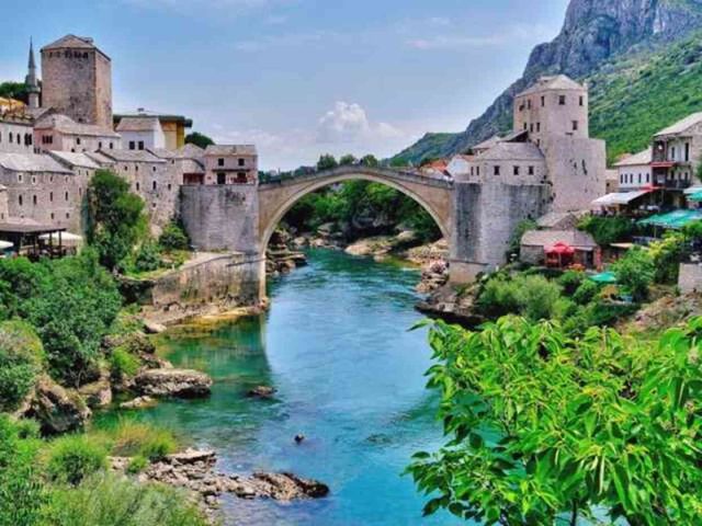 Salam Booking ile Müslüman Gezginlere Özel Turlar: Bayram ve Avrupa Turları