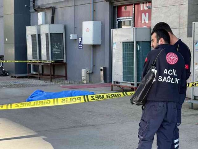 Diyarbakır'da bunalıma giren kadın kendini 14. kattan boşluğa bıraktı