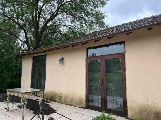 'Berzeg sendromu' mahalleyi boşalttı! Ünlü ekonomistten haber yok, vatandaşlar bir bir bölgeden kaçıyor