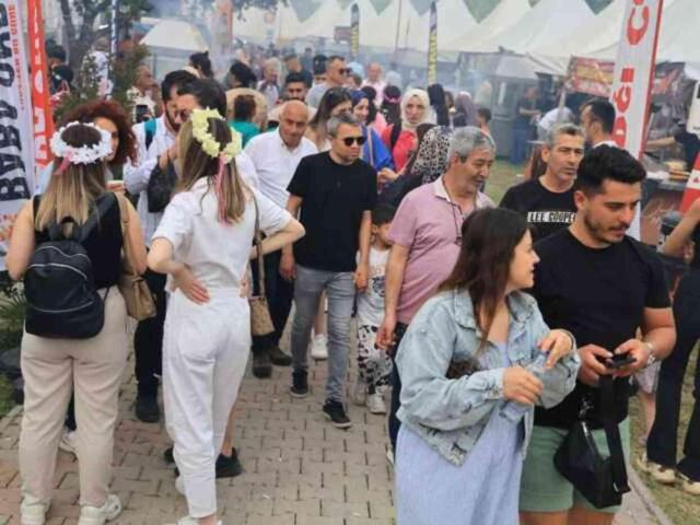 Uluslararası Portakal Çiçeği Karnavalı'nda 310 ton et tüketildi