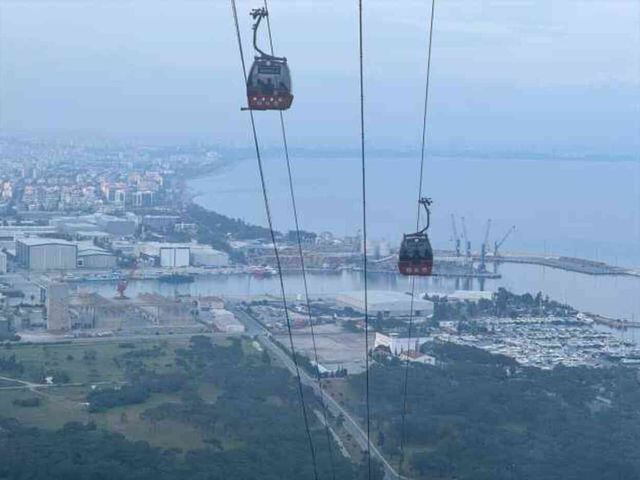 Antalya'da teleferikte ailesiyle mahsur kalan makine teknisyeni: Kazadan 10 dakika önce arayıp uyarmıştım