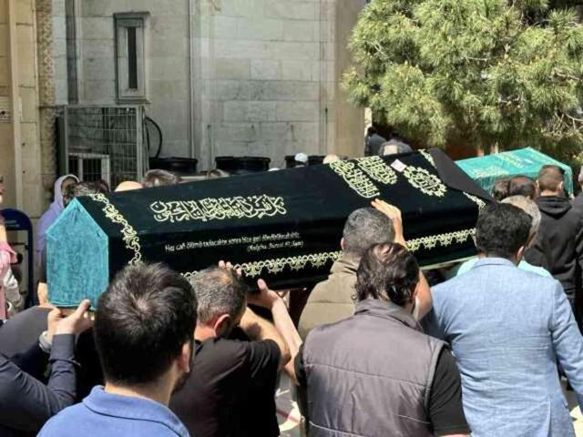 Öldürülen estetisyen Selin Yalın, şarkıcı Yalın'ın kuzeni çıktı