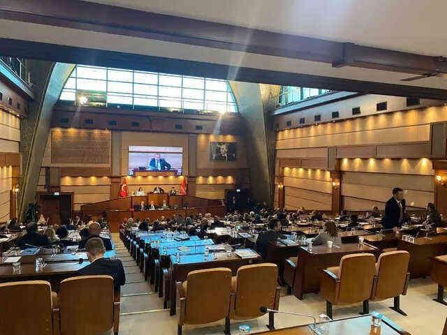 CHP'ye geçen belediyelerdeki borçlara AK Partili isimden ilginç savunma: Borç kamunun kamçısıdır