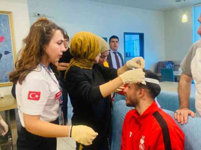 Kastamonuspor ekibine Iğdır'da taraftarlardan taşlı saldırı: 2 yaralı