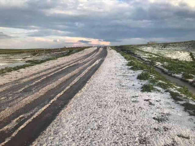 Meteoroloji'nin sarı kodla uyardığı 7 kent, sağanağa teslim oldu